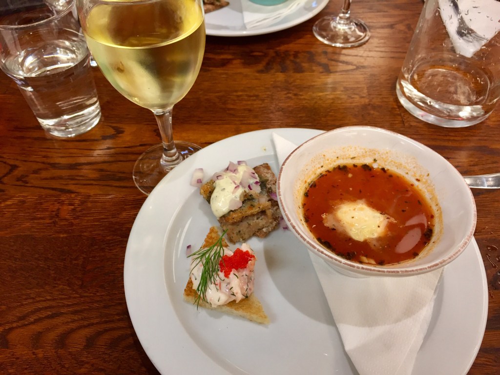 C:\Users\Adam\Pictures\Kelsey's Phone Photos\26- Stockholm\368- blog.JPG